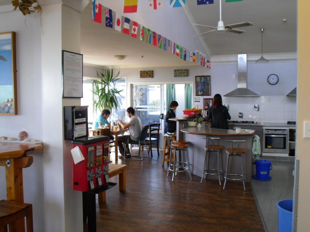 Harbourside City Backpackers Тауранга Экстерьер фото