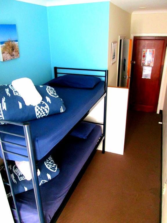 Harbourside City Backpackers Тауранга Экстерьер фото